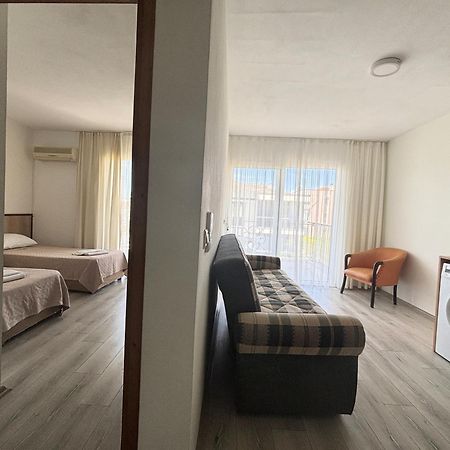 Fora Apart Otel Чесме Екстериор снимка