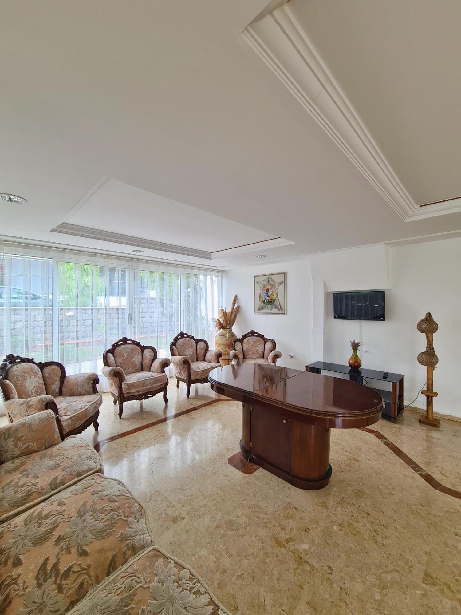 Fora Apart Otel Чесме Екстериор снимка