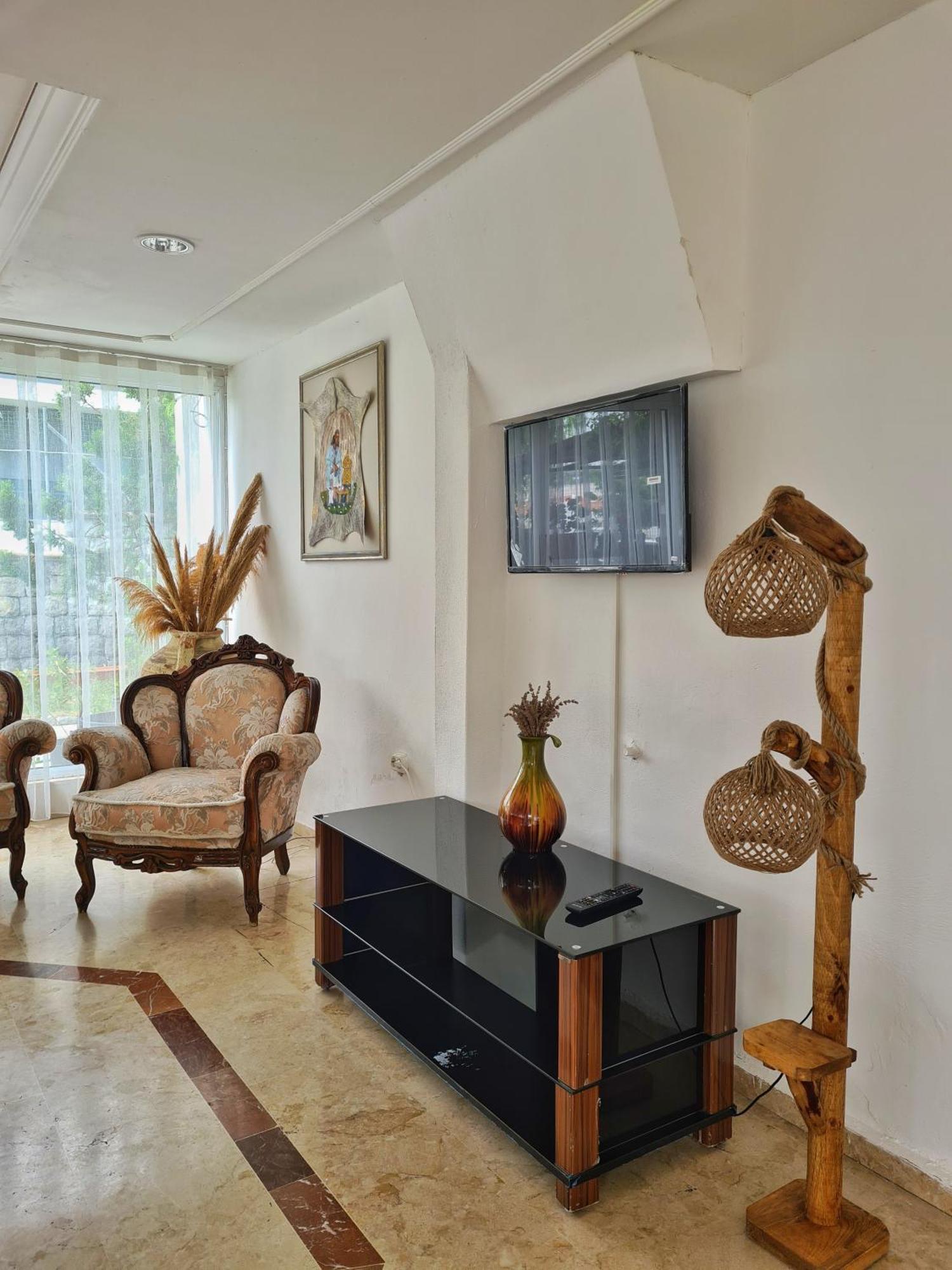 Fora Apart Otel Чесме Екстериор снимка