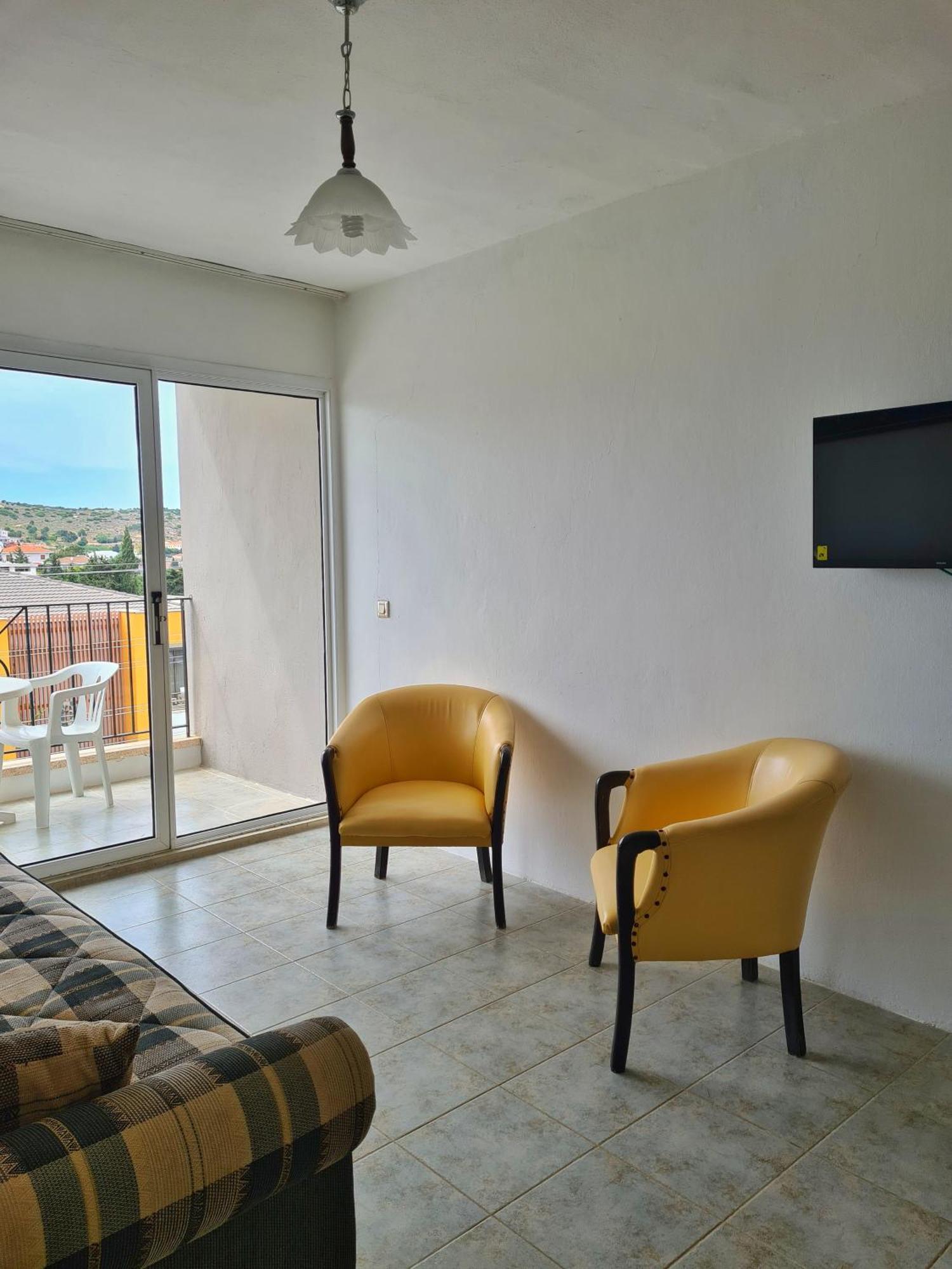 Fora Apart Otel Чесме Екстериор снимка