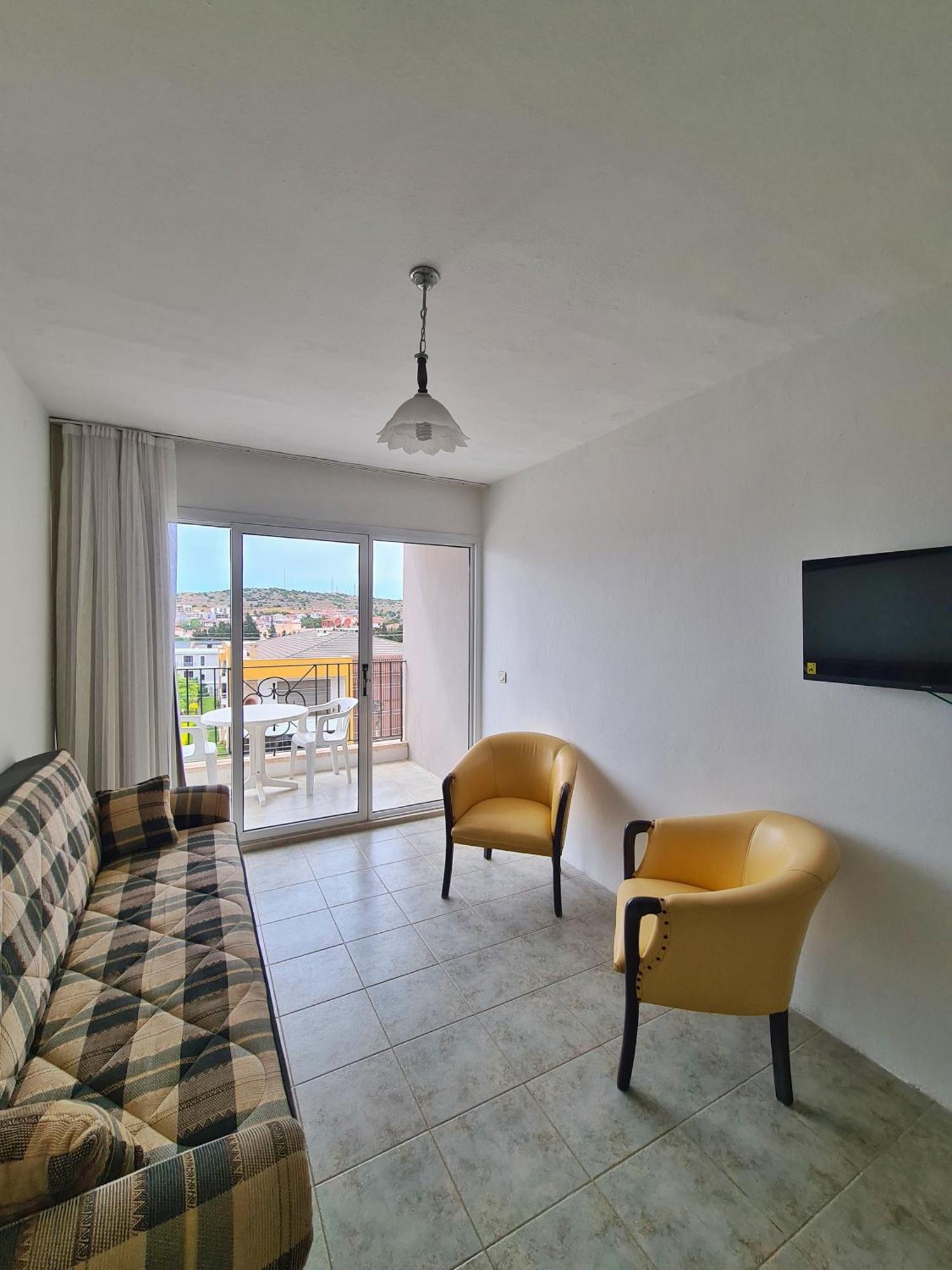 Fora Apart Otel Чесме Екстериор снимка