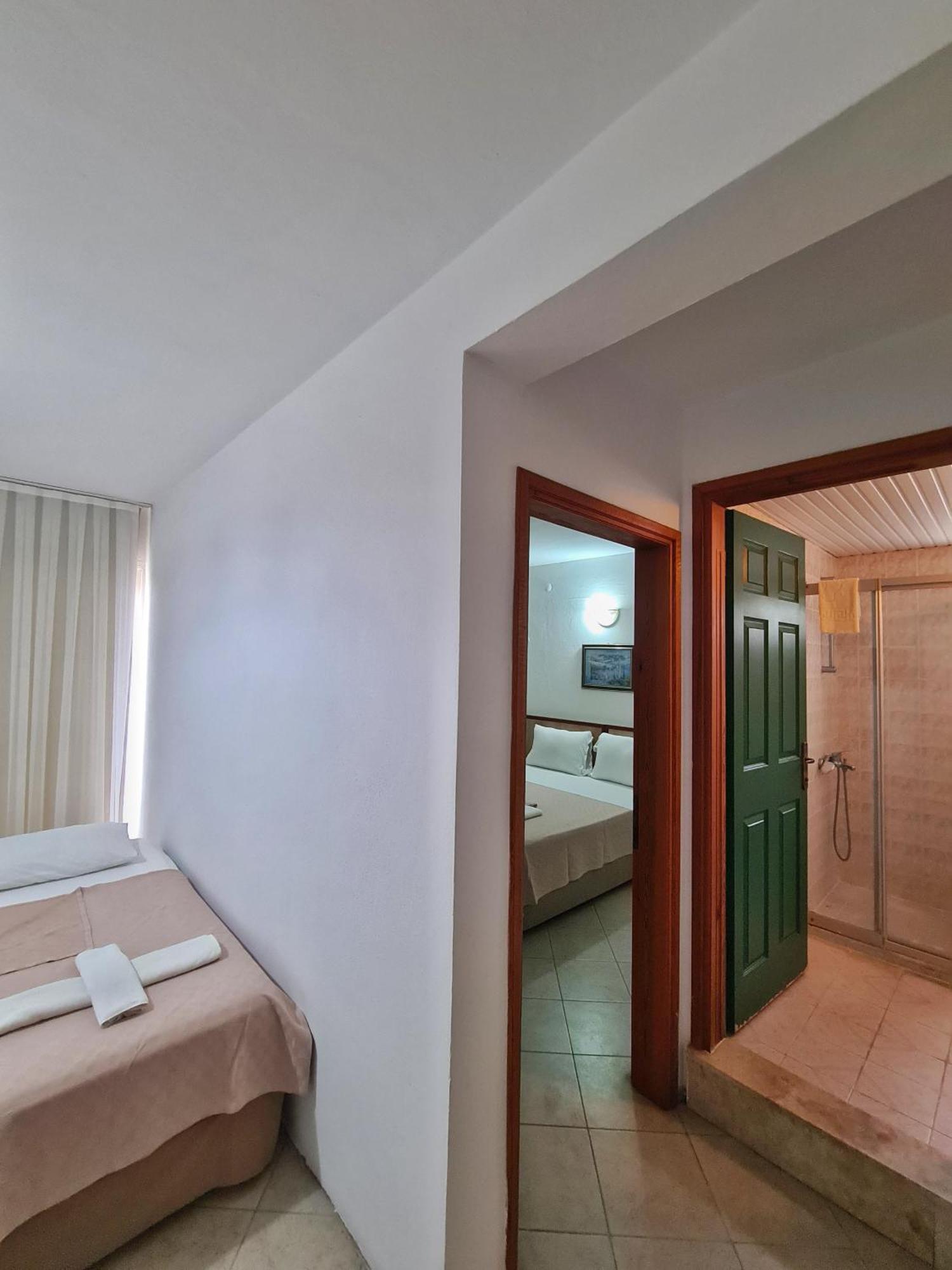 Fora Apart Otel Чесме Екстериор снимка