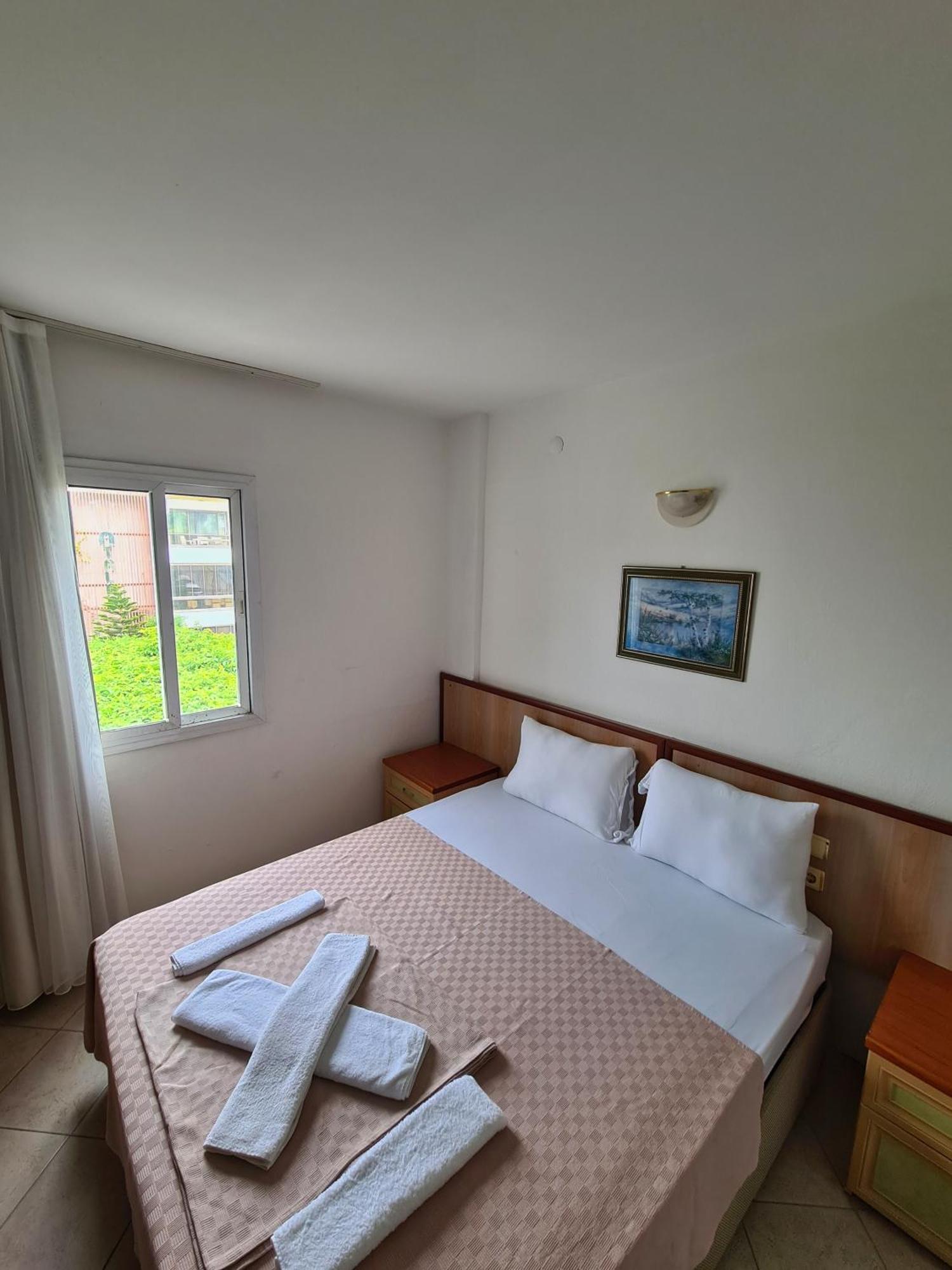 Fora Apart Otel Чесме Екстериор снимка