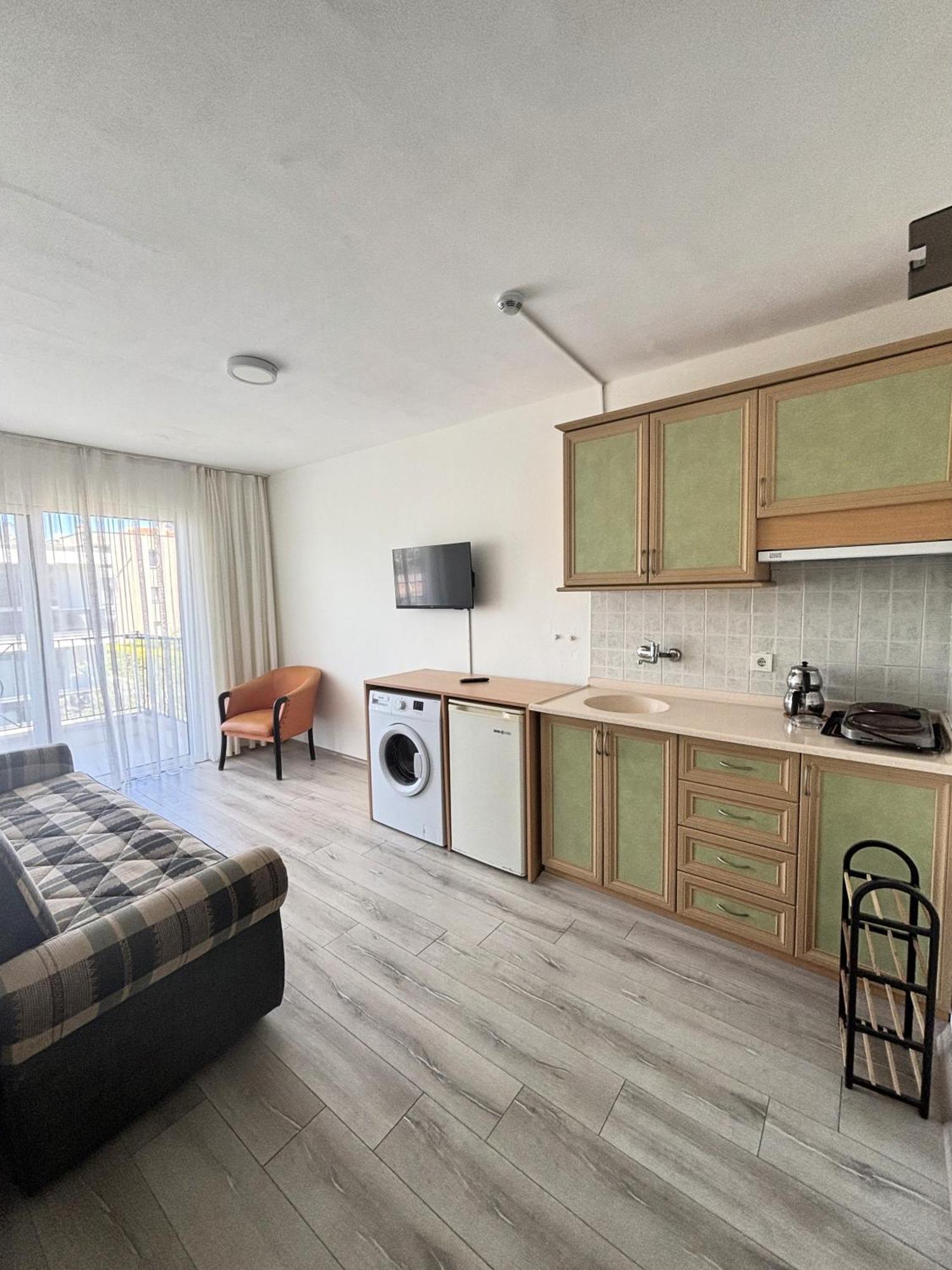 Fora Apart Otel Чесме Екстериор снимка